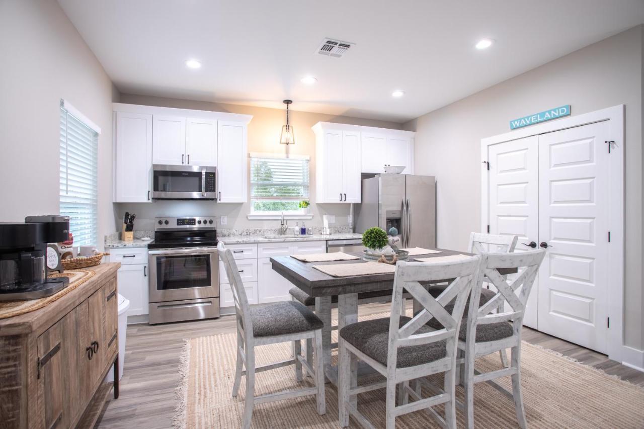 Waveland Beach Cottages Extérieur photo